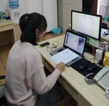 beat365中文官方网站王靖晶老师和受资助学生家庭3